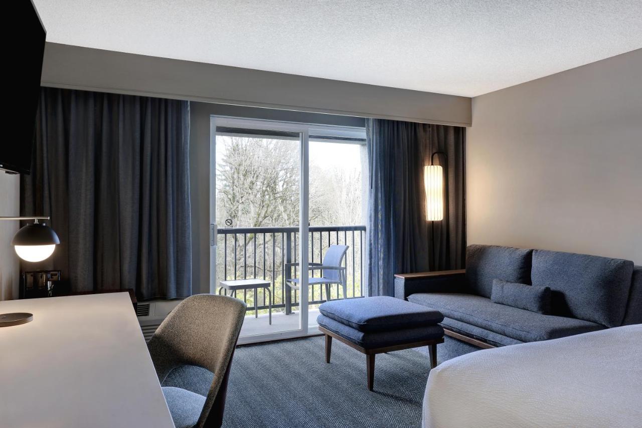 Courtyard By Marriott Portland Southeast/Clackamas Exteriör bild